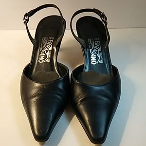 Salvatore Ferragamo Blue Leather Pointed Toe 7.5